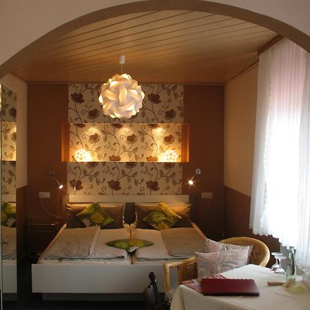 Restaurant Landgasthof Zum Wiesengrund Newel Chambre photo